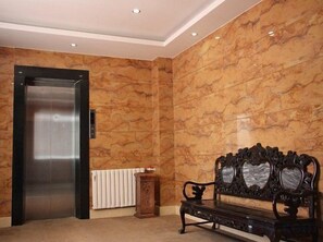 Unclassified image, 5 of 38, button - Shuyang Sanhe Hotel (Puyang)
