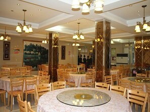 Unclassified image, 4 of 38, button - Shuyang Sanhe Hotel (Puyang)