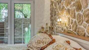 2 kamar tidur, kedap suara, Wi-Fi gratis, dan seprai linen