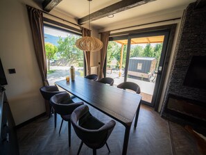 Dining - Nice Chalet in Pressegger See With Terrace (Hermagor-Pressegger See)