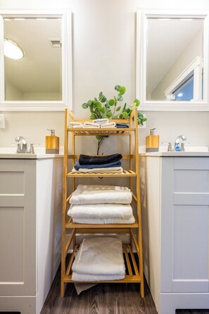 Interior - Historic Downtown Haven | Patio & Free Parking (Indianapolis)