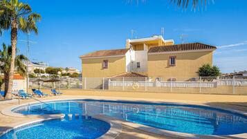 Rumah | Kolam renang | Kolam renang outdoor