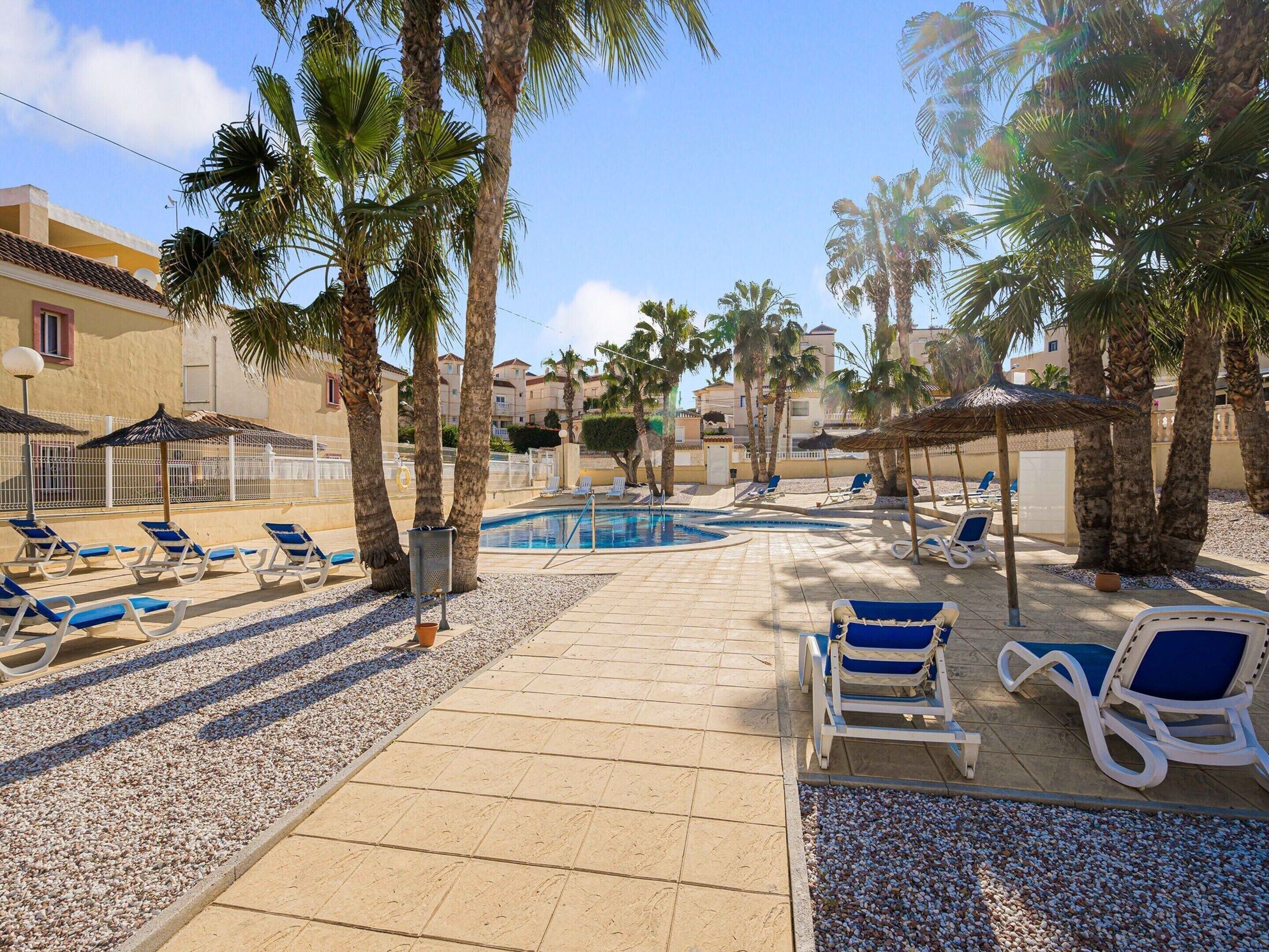 House | Kolam renang | Kolam renang terbuka 