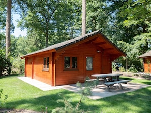 Chalet | Exterior - Chalet Near Utrecht With Combimicrowave (Maarn)