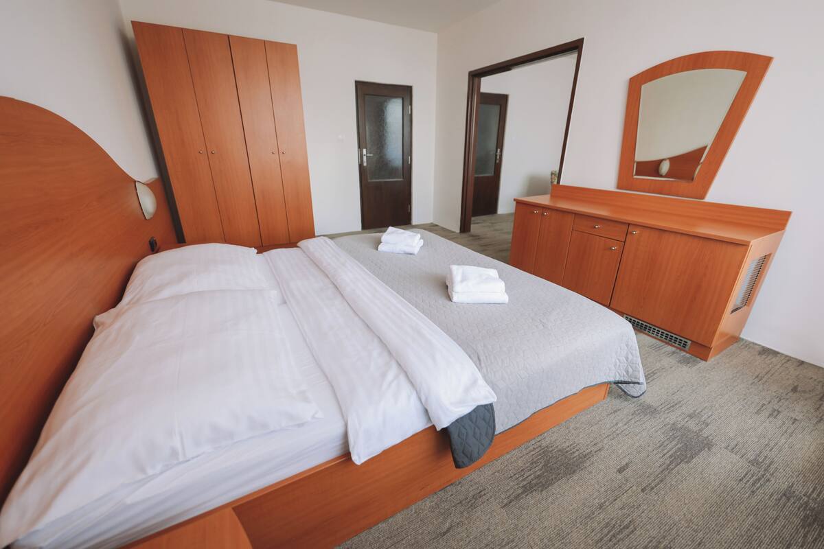 Suíte, varanda, vista para o vale | Escrivaninha, Wi-Fi de cortesia, roupa de cama