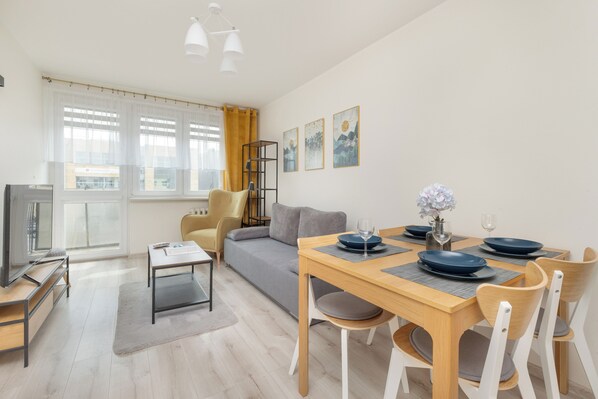 Apartment, 1 Schlafzimmer, Balkon | Wohnbereich