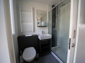 木屋 | 浴室