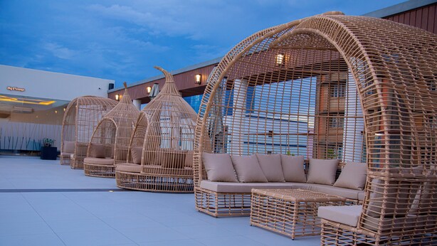 2 restaurants; breakfast, lunch, dinner and brunch served  - Cloud9 Hotel (Lubumbashi)