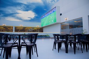 2 restaurants; breakfast, lunch, dinner, and brunch served - Cloud9 Hotel (Lubumbashi)