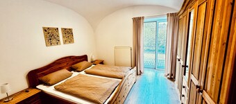 Bauer Wirt`s Zwei-zimmer-wohnung