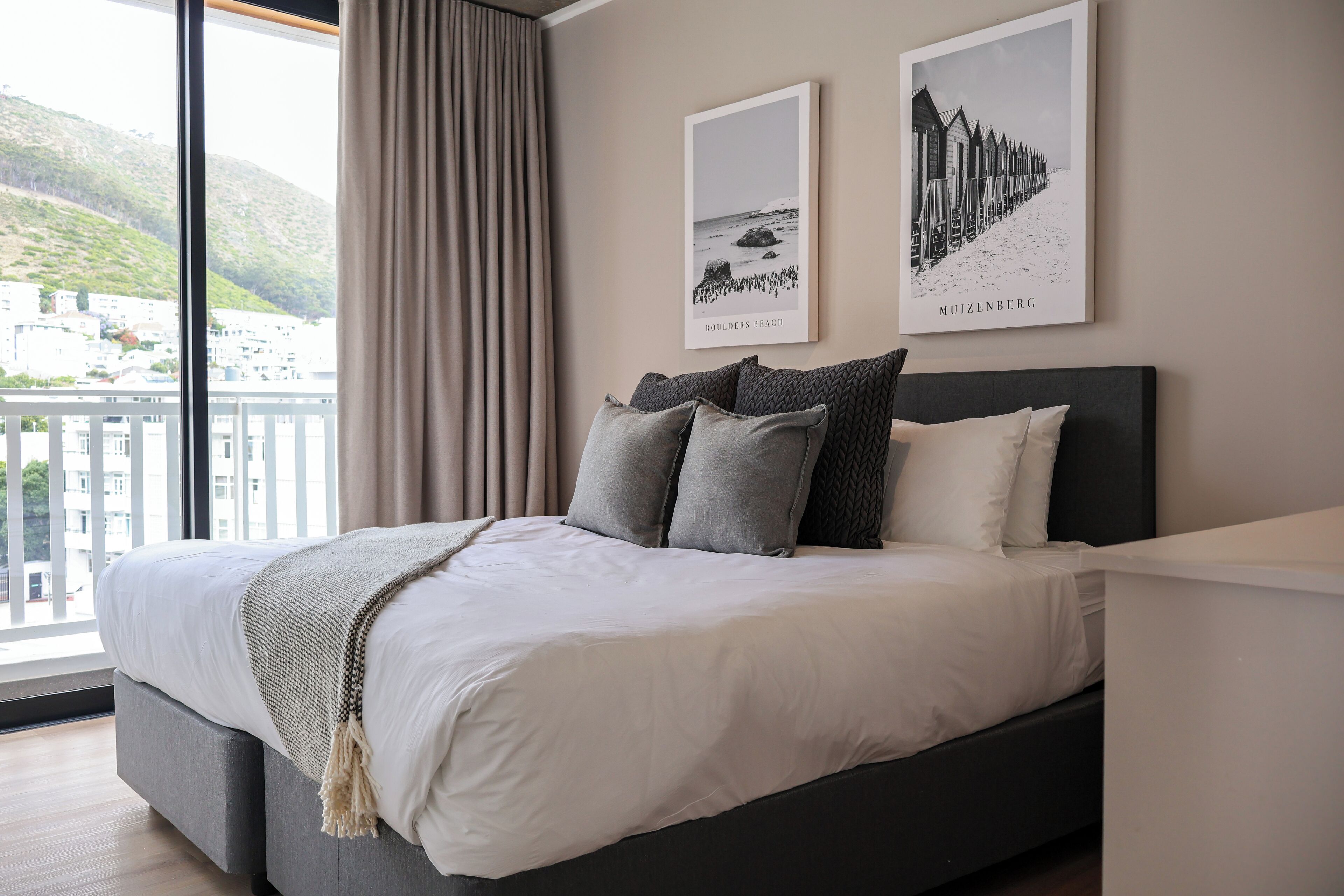 Appartement Familial | Décoration personnalisée, ameublement personnalisé, rideaux occultants