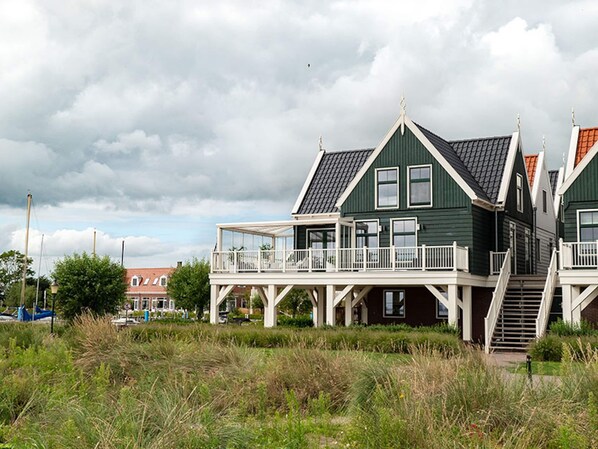 Apartment | Exterior - Luxury Apartment in a Holiday Park Near Amsterdam (Uitdam)