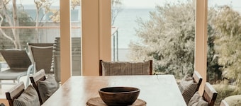 Hilltop - Great casual family beach house with direct access down a sandy track to the beach.