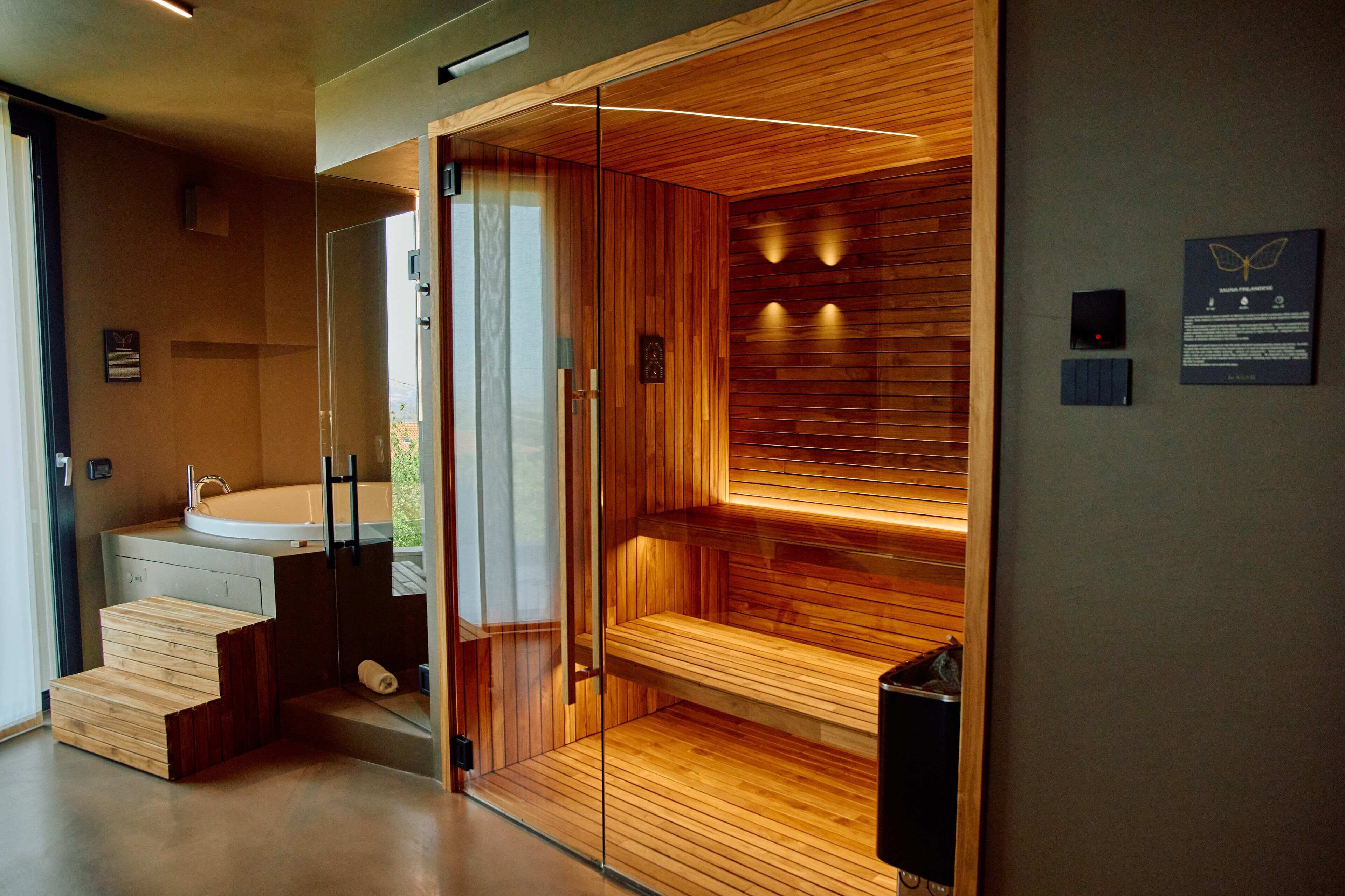 华丽开间套房, 山景 | 迷你吧、客房内保险箱、遮光窗帘、隔音