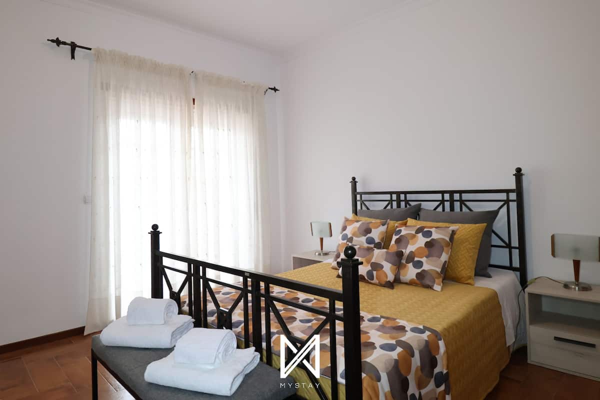 Departamento clásico | 2 habitaciones, tabla de planchar con plancha y wifi gratis