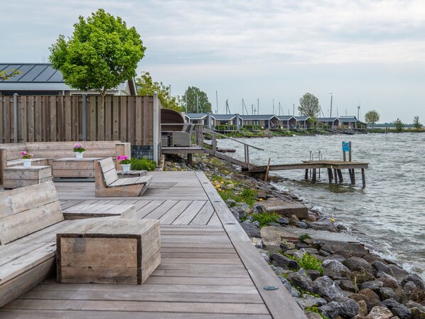 Chalet | Exterior - Modern Chalet Located on the Markermeer (Bovenkarspel)
