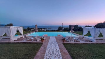 Villa (4 Bedrooms) | Interieur