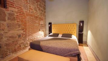 9 Schlafzimmer, Bügeleisen/Bügelbrett, WLAN, Bettwäsche