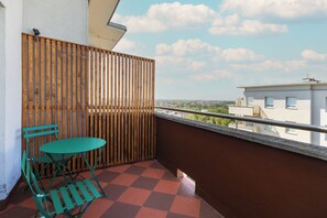 Sundeck - Cosy Turquoise Apartment by Renters (Gdansk)