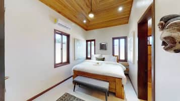 4 habitaciones, escritorio y tabla de planchar con plancha