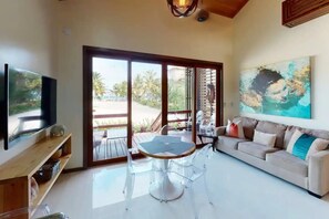 Smart-TV, DVD-Player, Arbeitsbereiche, Drucker