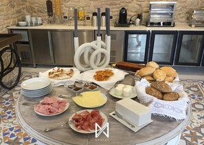 Desayuno buffet incluido todos los días 