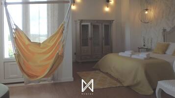 Family Double Room | Free WiFi