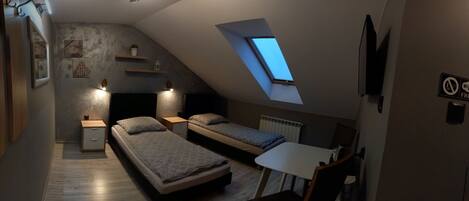 1 bedroom, travel cot, WiFi, bed sheets