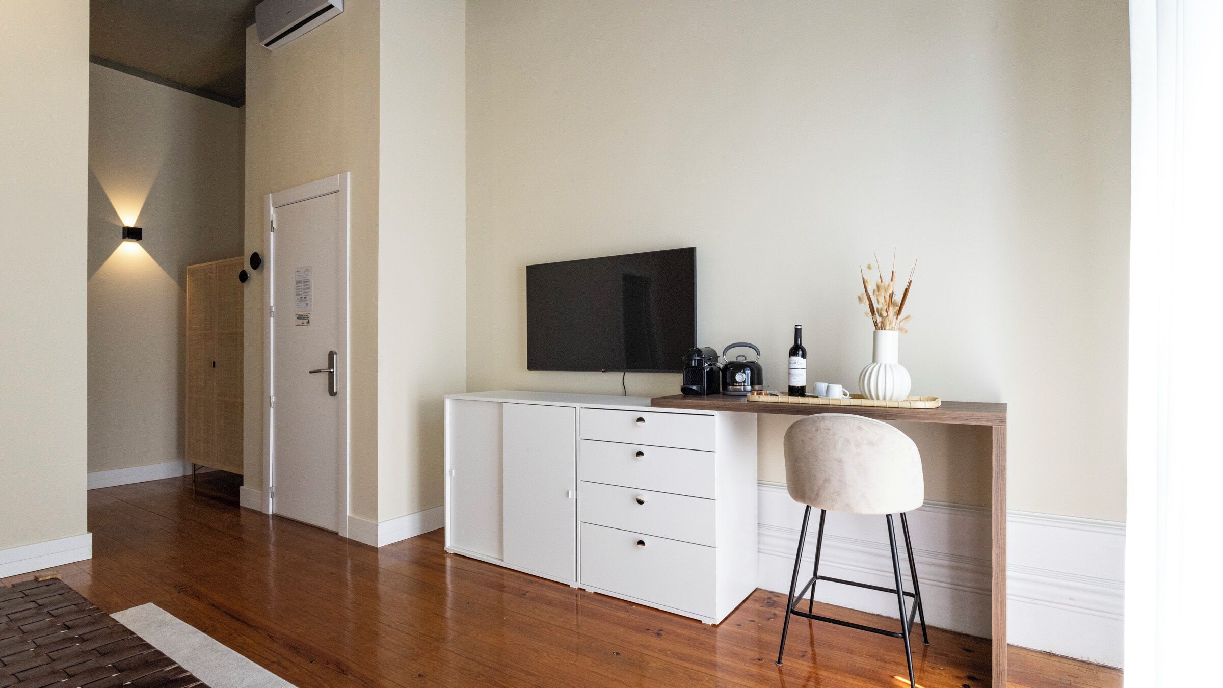 Photo - Guesthouse Bonjardim by LovelyStay