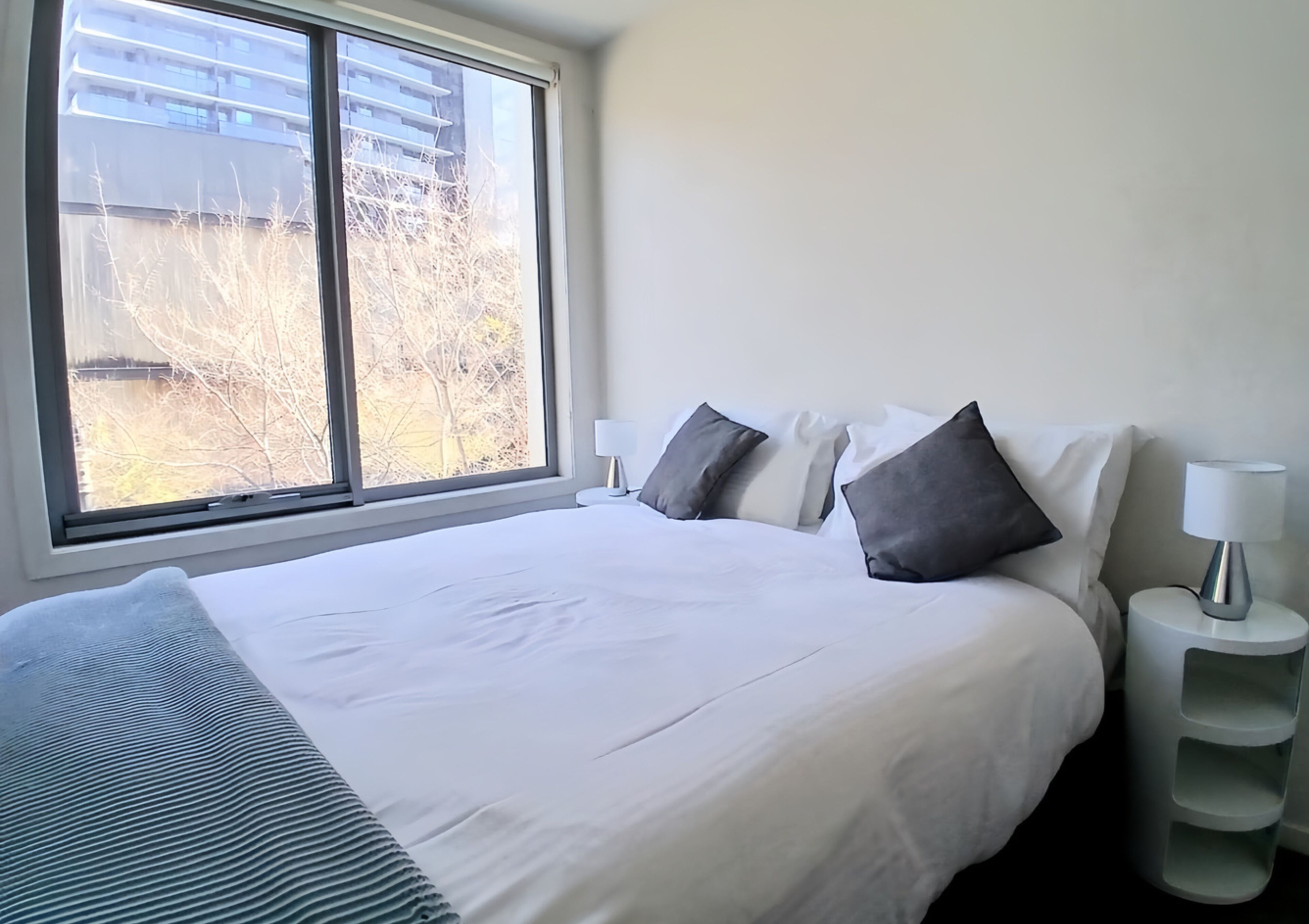 Premium Townhome, 4 Bedrooms, Courtyard View | 4 bedrooms, desk, laptop workspace, travel cot