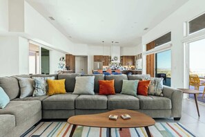 TV, offices - SunDrop By The Cohost Company (Joshua Tree)