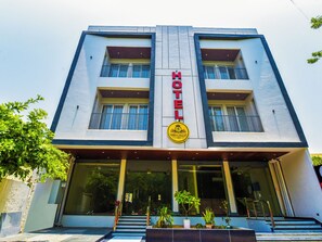 Exterior - Shree Villas Hotel & Restaurant (Jaipur)