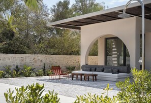 1 bedroom, minibar, in-room safe, desk - Dyo Beach Suites (Rethymno)