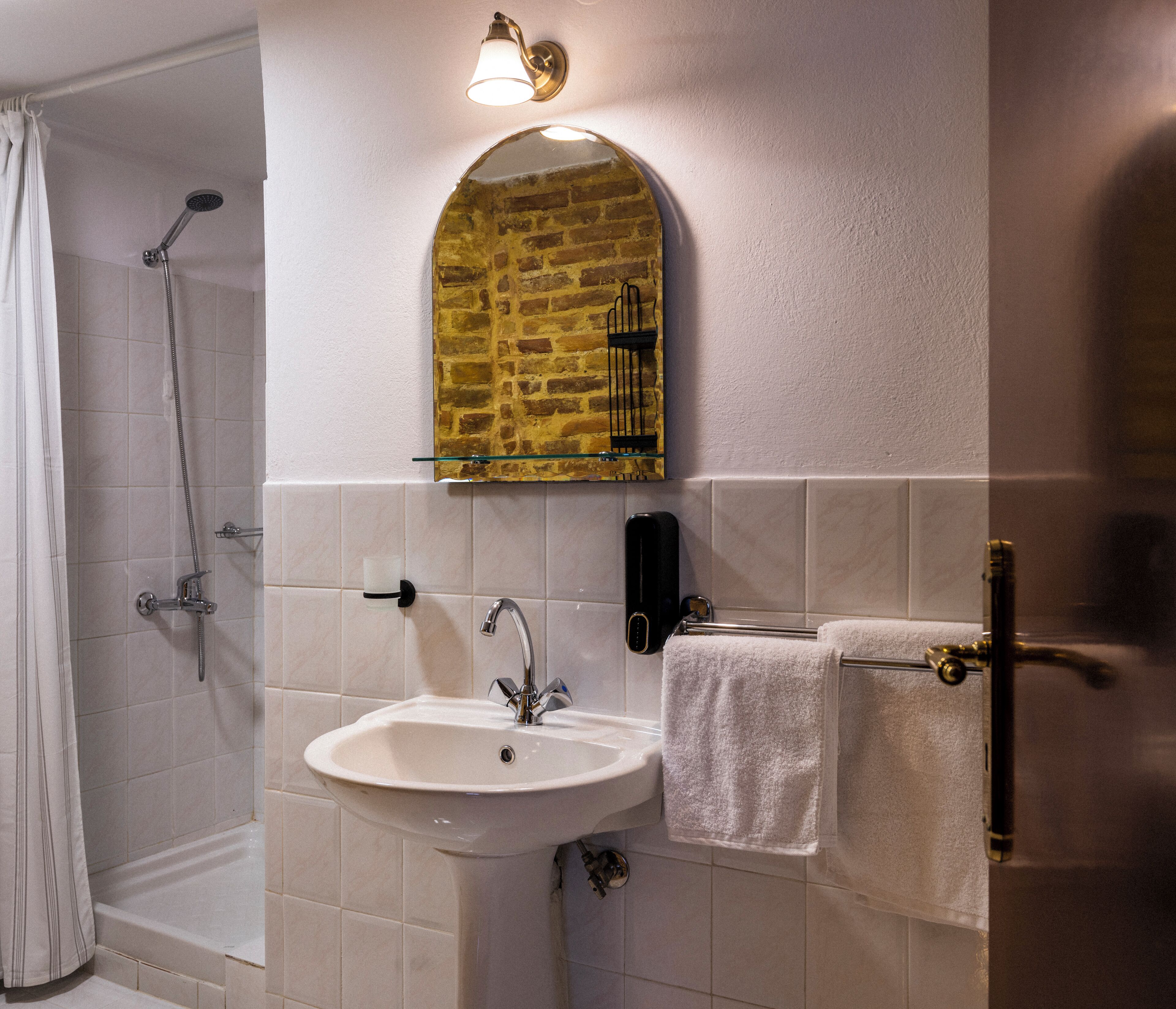 Photo - Sundial Lodge