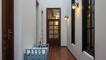 Habitación Confort, 1 habitación, baño privado (Room 1 | Epocha) | Balcón