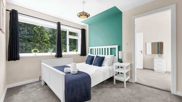 4 soveværelser, strygejern/strygebræt, Wi-Fi, sengetøj