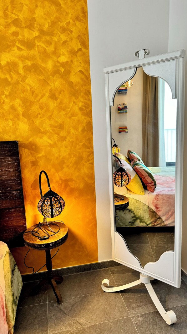 1 chambre, bureau, fer et planche à repasser, Wi-Fi gratuit