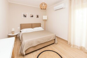 3 chambres, fer et planche à repasser, Wi-Fi gratuit, draps fournis