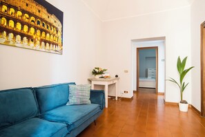 Interior - Imperial House (Roma)