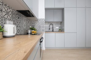 Apartment, 1 Bedroom, Balcony | Private kitchen