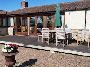 Cottage | Outdoor dining