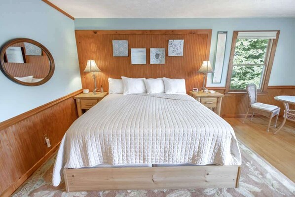4 bedrooms, iron/ironing board, WiFi, bed sheets - Aska Lodge Summary:
W (Blue Ridge)