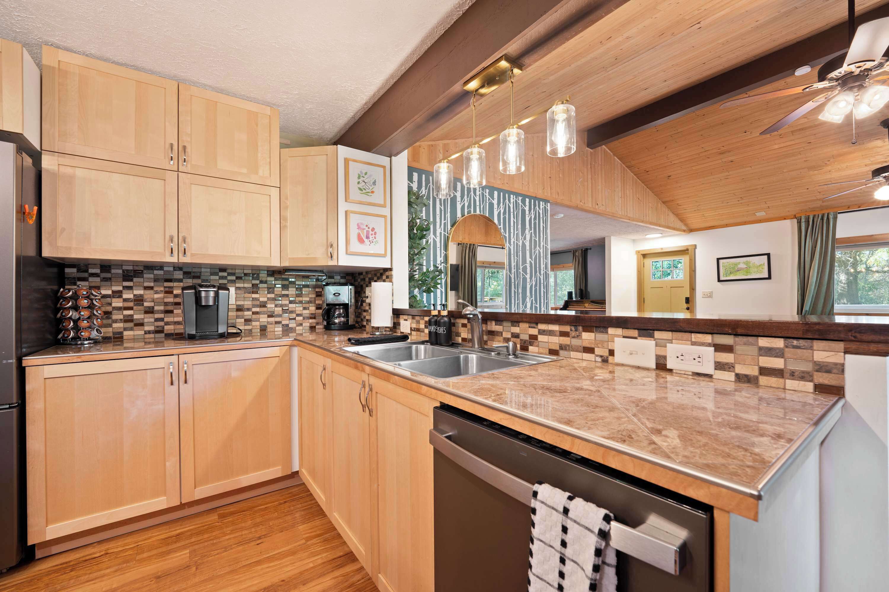 冷蔵庫、電子レンジ、コンロ、食器洗い機