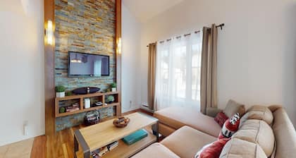 P-353: 2-bedroom mezzanine condo