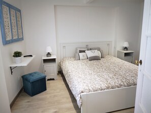 1 soverom, reiseseng for barn, wi-fi (inkludert) og sengetøy