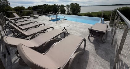 Comfortable Studio in Mielno | Pool on the Roof and Parking