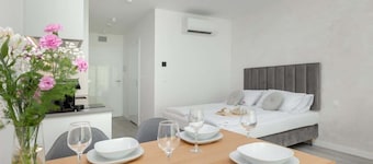 Sea&Lake | Classy Studio | Parking | Pool