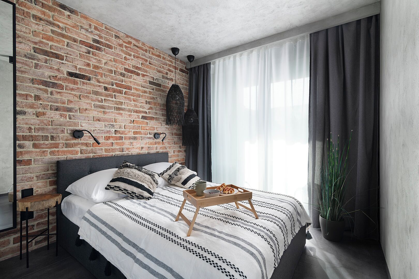 ซิตี้อพาร์ทเมนท์, ระเบียง, วิวเมือง | 1 ห้องนอน, เตารีด/โต๊ะรีดผ้า, Wi-Fi ฟรี