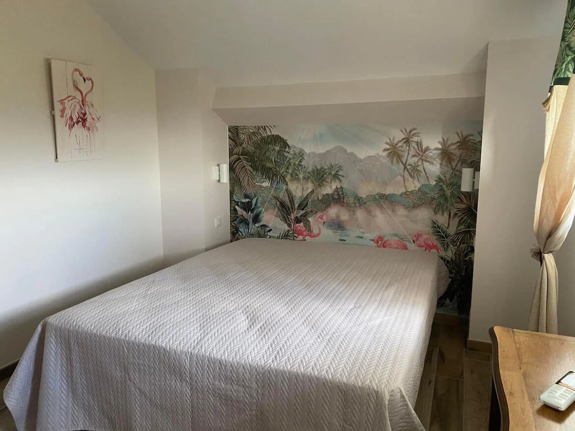 4 chambres, fer et planche à repasser, Wi-Fi