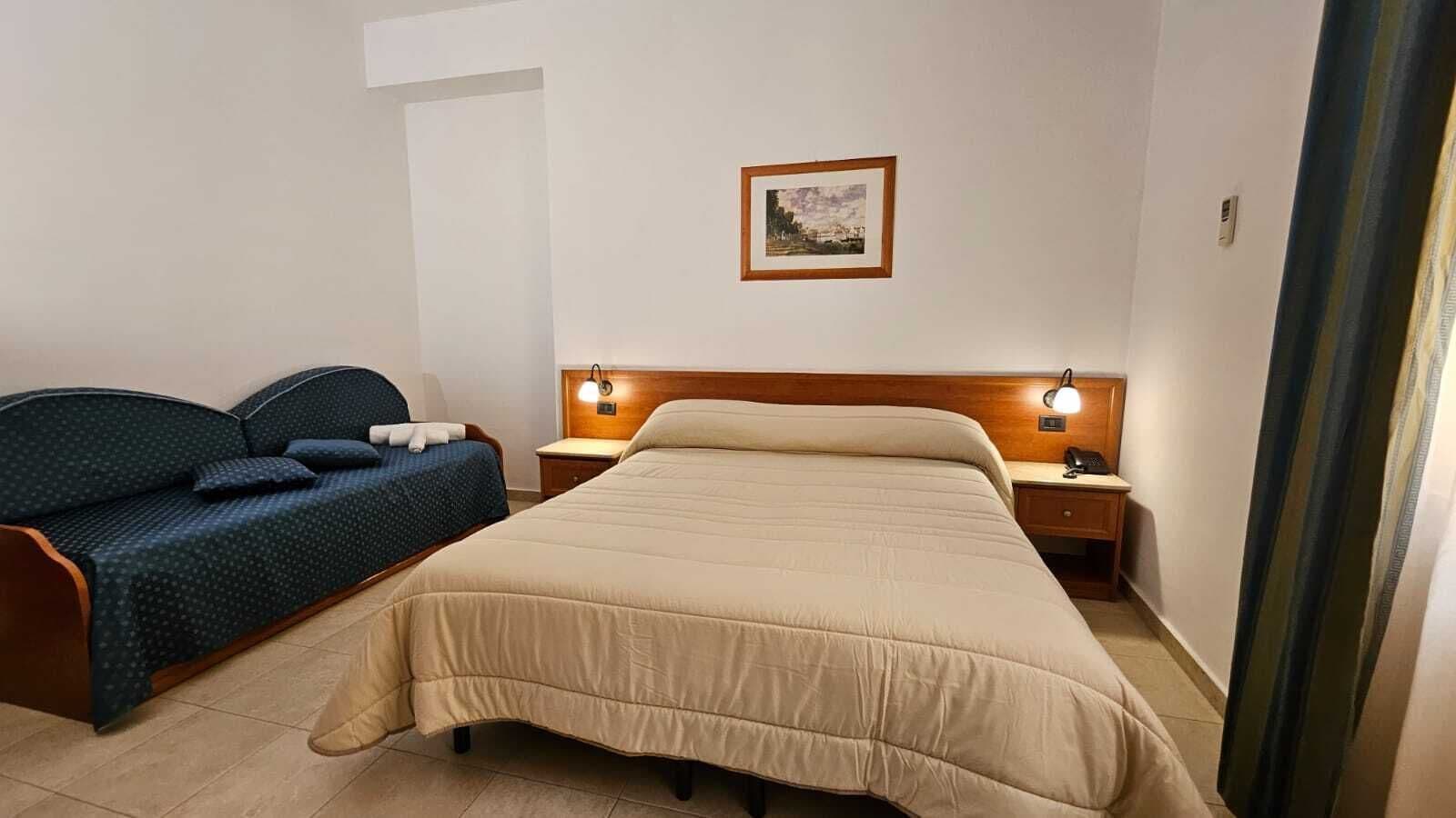 Classic Triple Room, Balcony | In-room safe, free WiFi, bed sheets